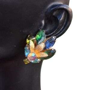 🌸​Vintage High-End Rhinestone Cluster Earrings Jewel Tone Gold Leaf Clip-On